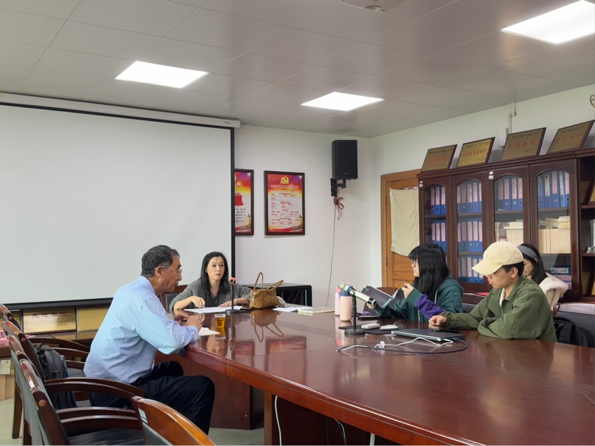 中文（文管）专业组织召开期中教学检查座谈会，共促教学质量提升